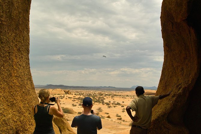 Spitzkoppe Guided Tour from Swakopmund or Walvis Bay - Spitzkoppe Mountain: your 2-hour rock art and walking payoff