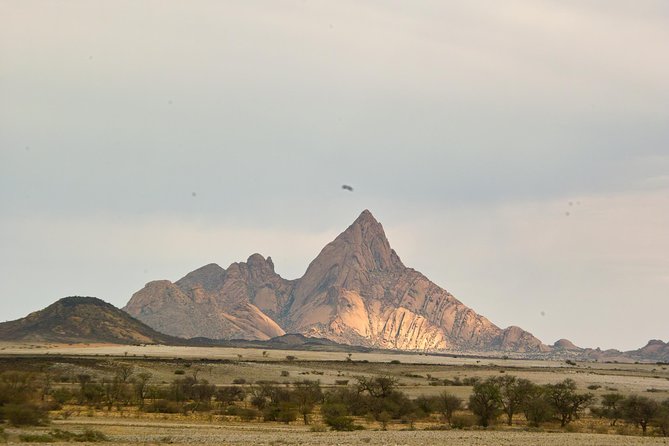 Spitzkoppe Guided Tour from Swakopmund or Walvis Bay - Wlotzkasbaken: a fast look at a holiday resort vibe