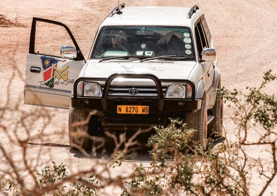 Swakopmund/Walvis Bay: Spitzkoppe Mountains - The Himba Village Stop: Learn, Ask, and Keep Your Expectations Grounded