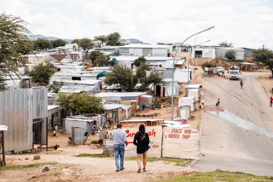 Windhoek: City and Township Tour - Single Quarters and the crafts market: how to shop with your eyes open